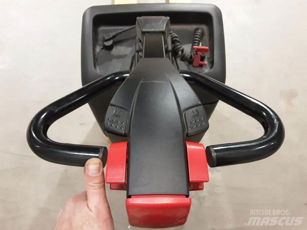 Yale MPSC12 Low lifter