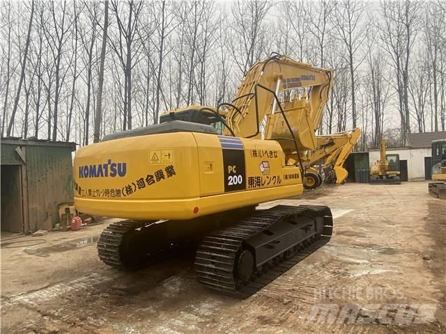 Komatsu PC 200-7 Crawler excavators