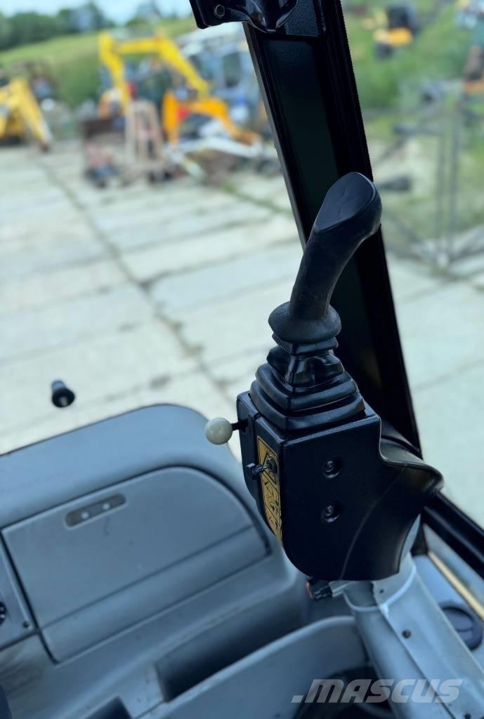 Terex 880 SX Backhoe loaders