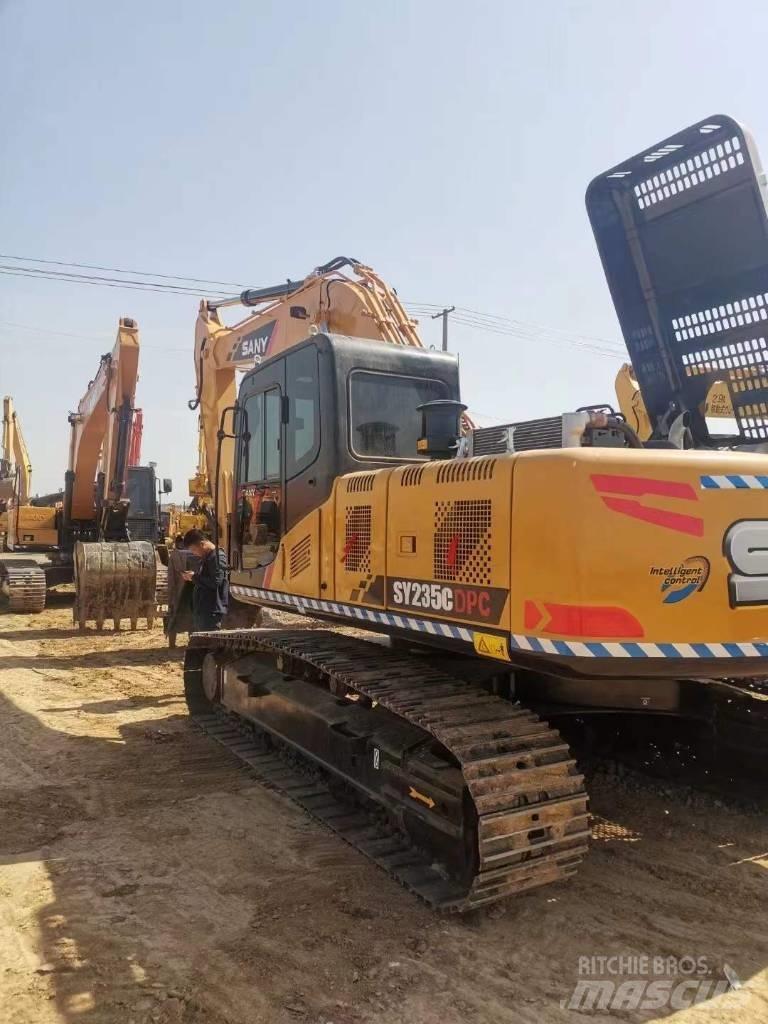 Sany SY 235 Crawler excavators