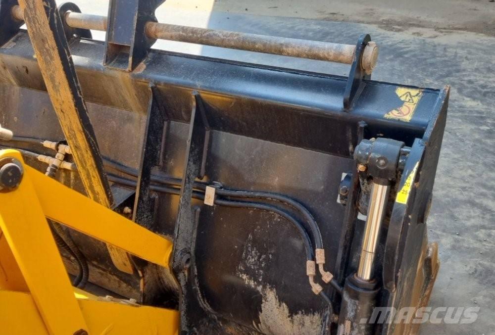 JCB 3CX P21 ECO Backhoe loaders