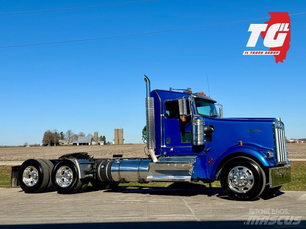 Kenworth W900 Tractor Units
