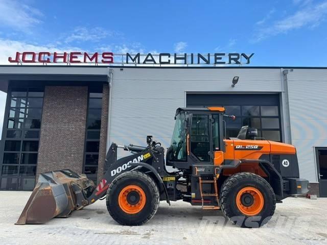 Doosan DL 250-7 Wheel loaders