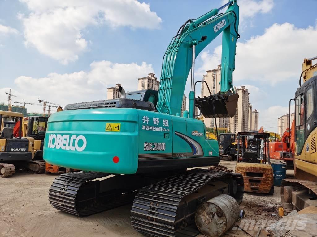 Kobelco SK 200 Crawler excavators