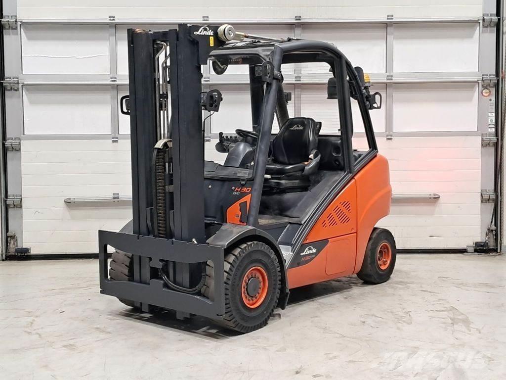 Linde H30D-02 Diesel trucks