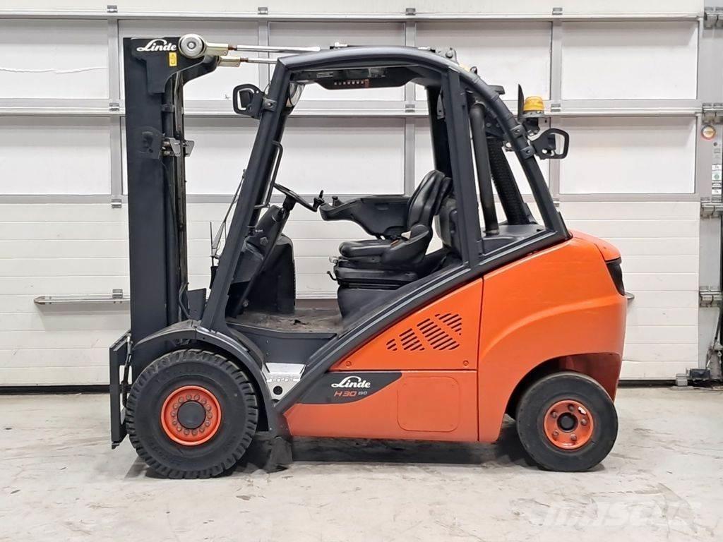 Linde H30D-02 Diesel trucks