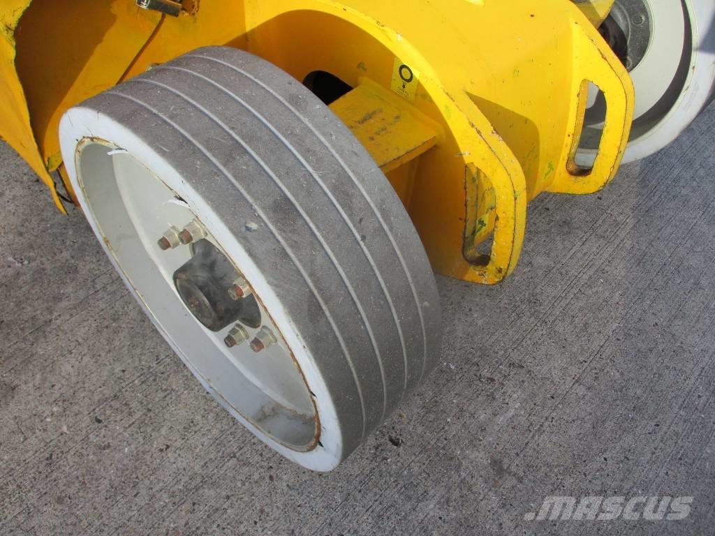 Manitou 120 AET JC Articulated boom lifts