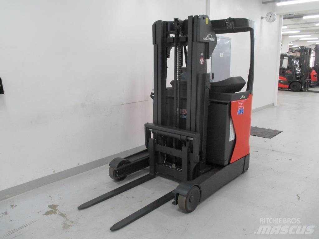 Linde R14 Reach trucks