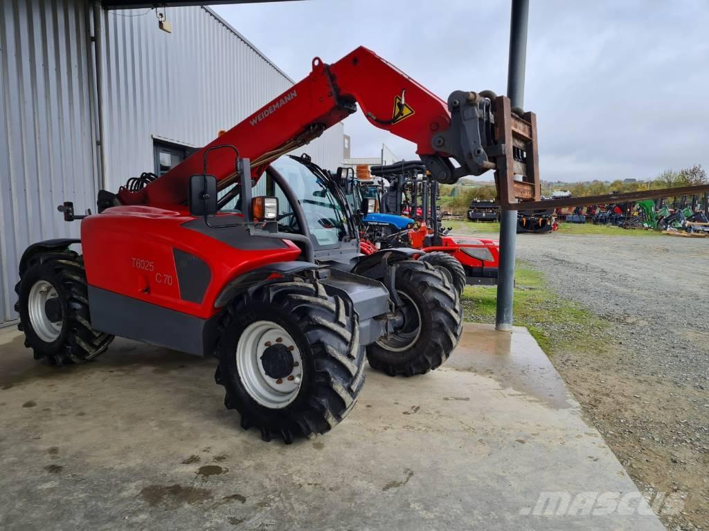 Weidemann T6025 Telescopic handlers