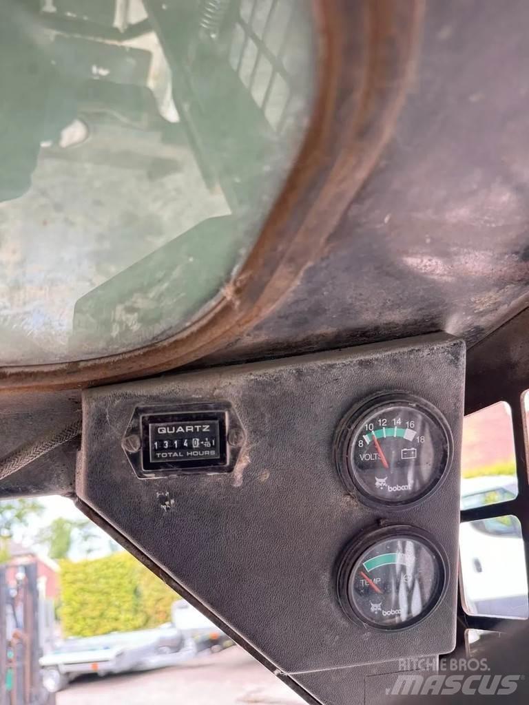 Bobcat 463 Skid steer loaders