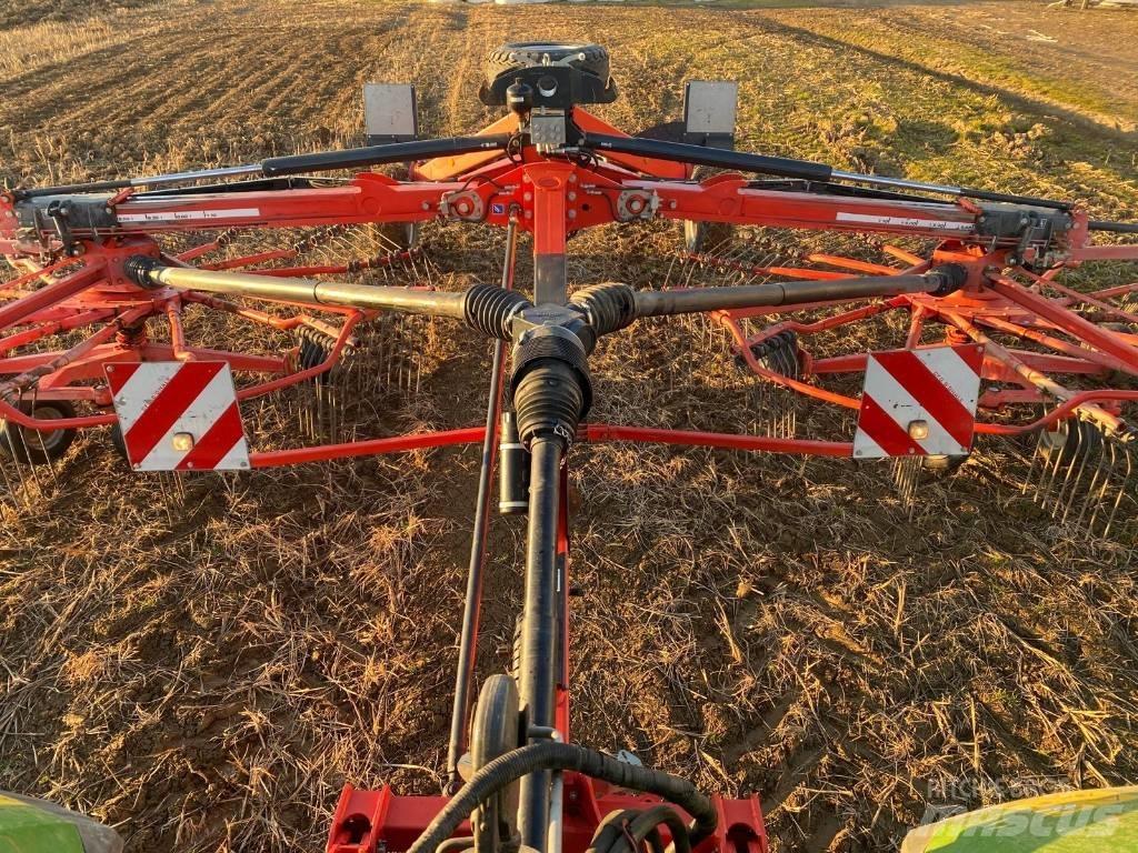 Kuhn GA 8731 Rakes and tedders