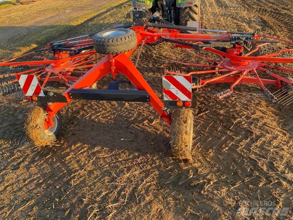 Kuhn GA 8731 Rakes and tedders