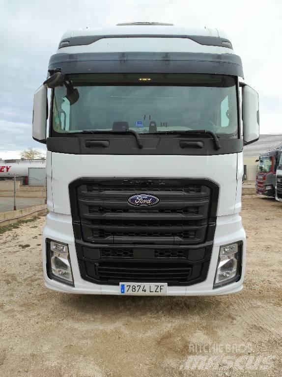 Ford F-MAX 500 Tractor Units