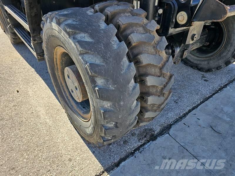 CAT M 320F Wheeled excavators