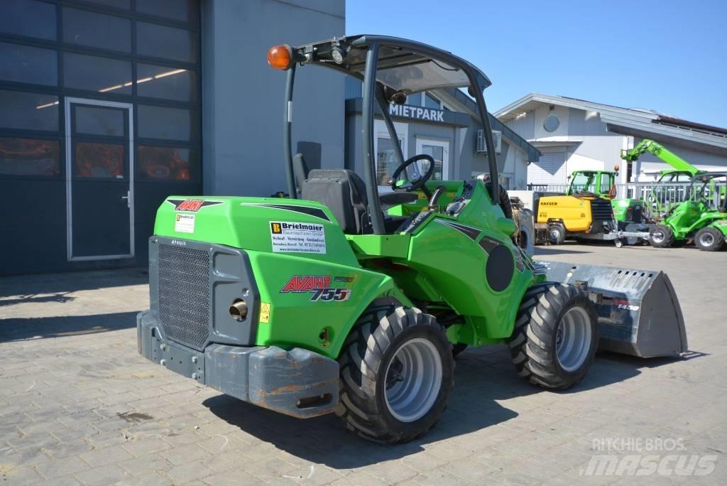 Avant 755 i Mini loaders