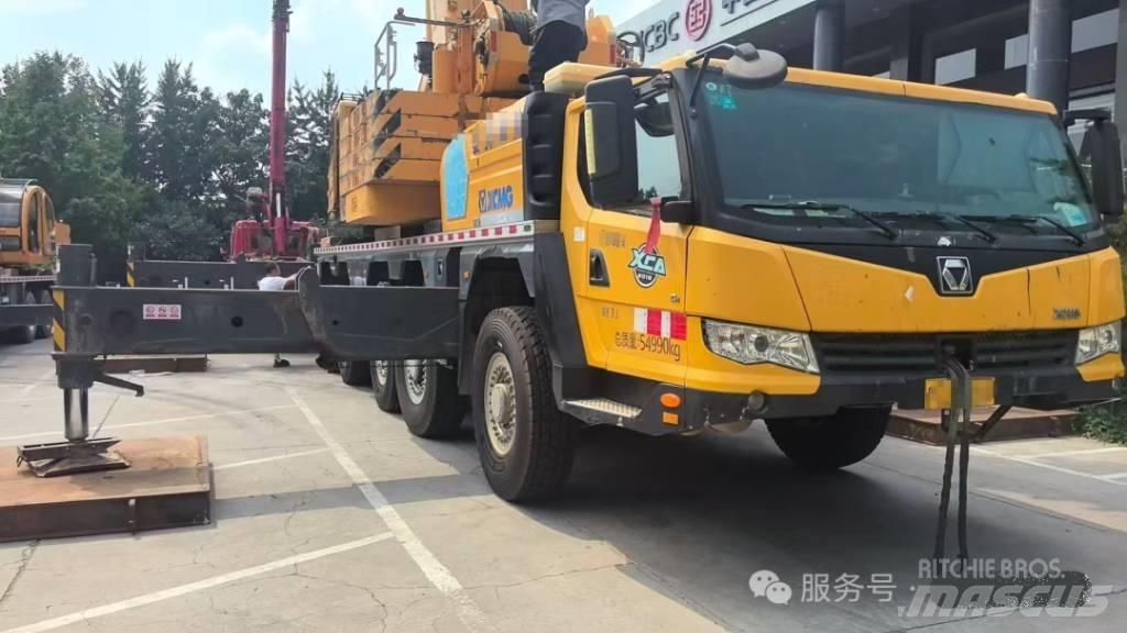XCMG XCA220 All terrain cranes