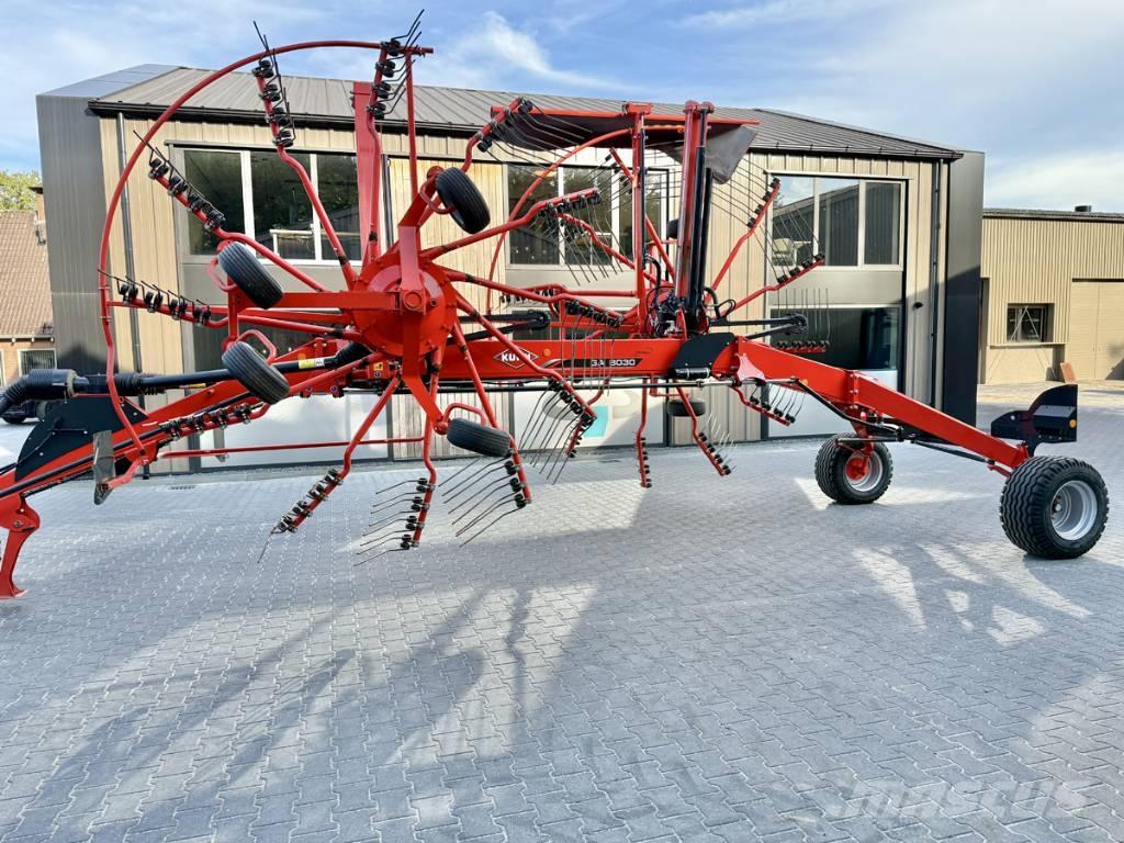 Kuhn GA 8030 hark Windrowers
