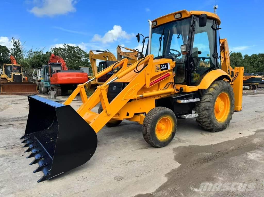 JCB 3CX Backhoe loaders