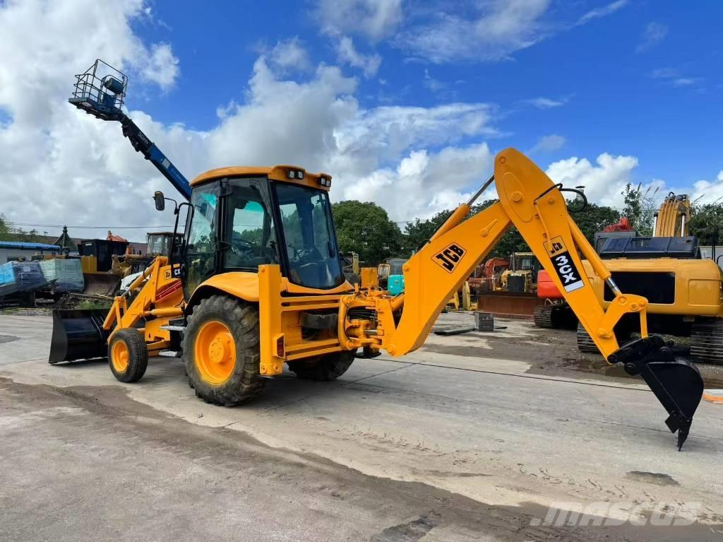 JCB 3CX Backhoe loaders