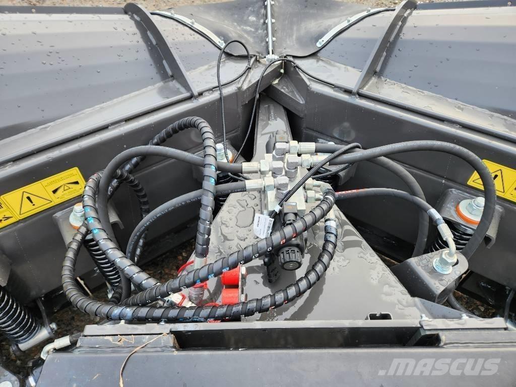 Pronar PUV 3300 Snow blades and plows