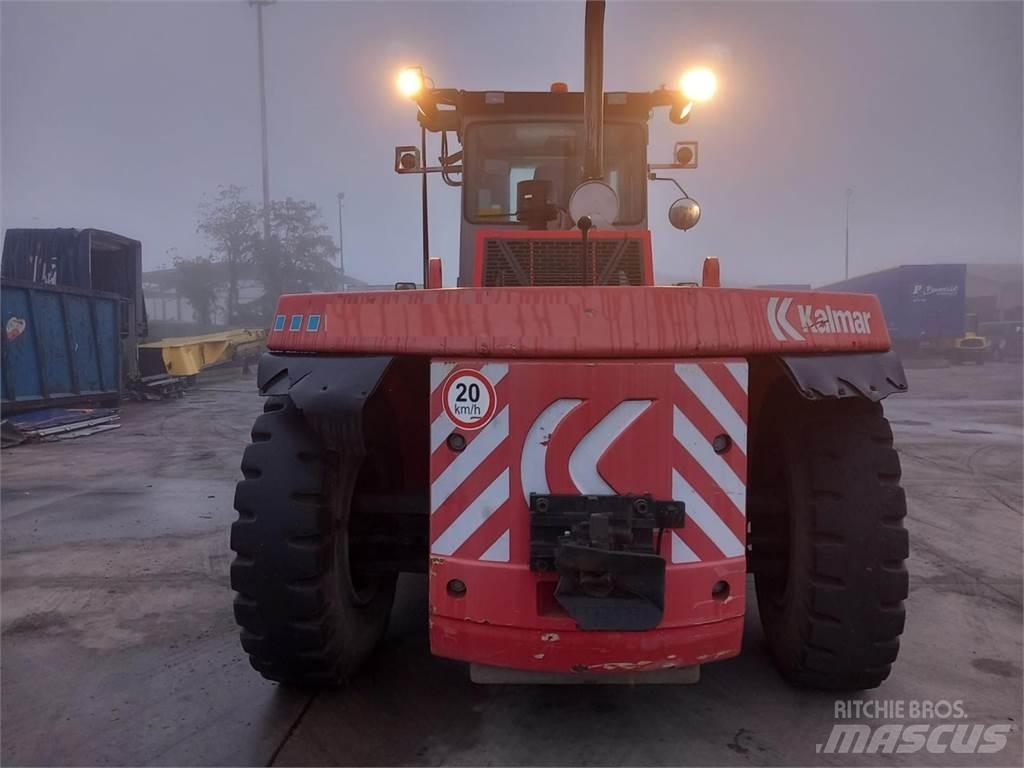 Kalmar DCD250-12 Diesel trucks
