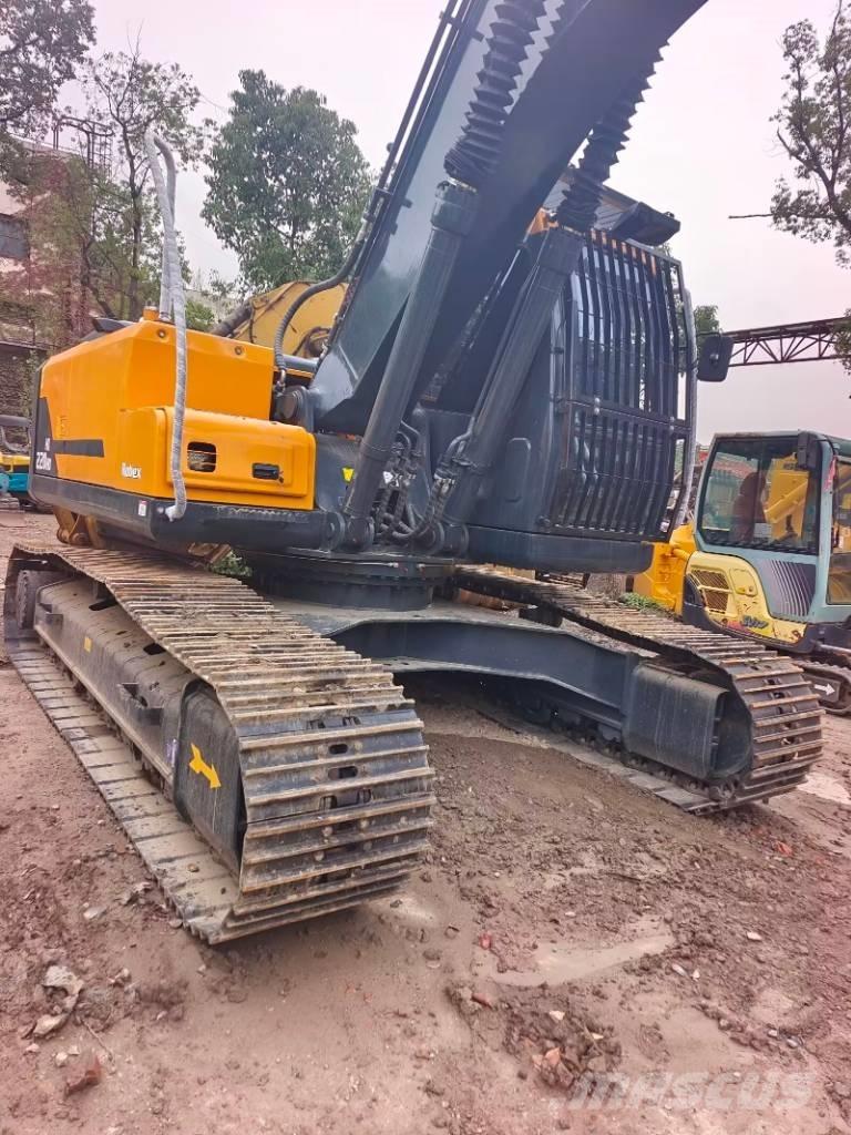 Hyundai HX 220 HD Crawler excavators
