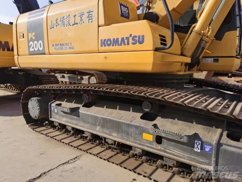 Komatsu PC 200-7 Crawler excavators