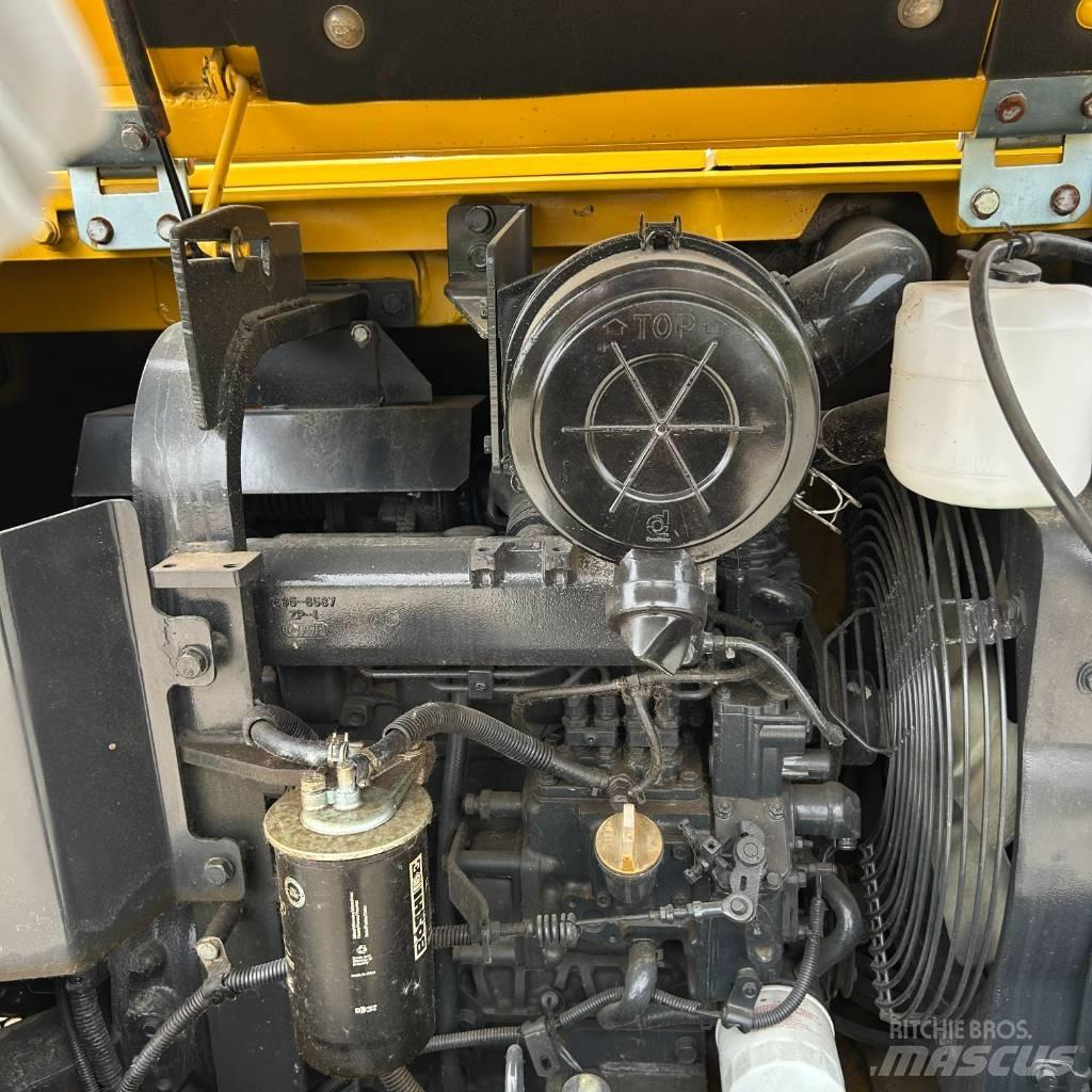 Komatsu 56-7 Crawler excavators