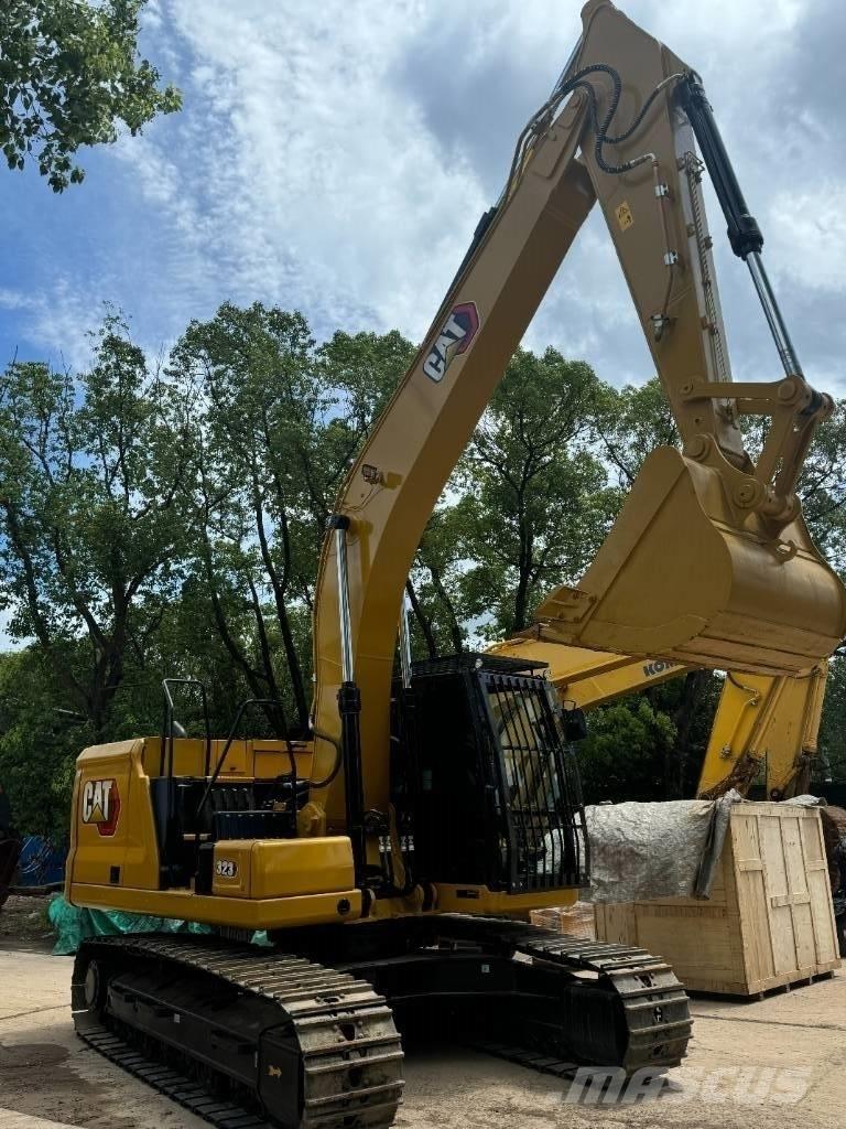 CAT 323 Midi excavators  7t - 12t