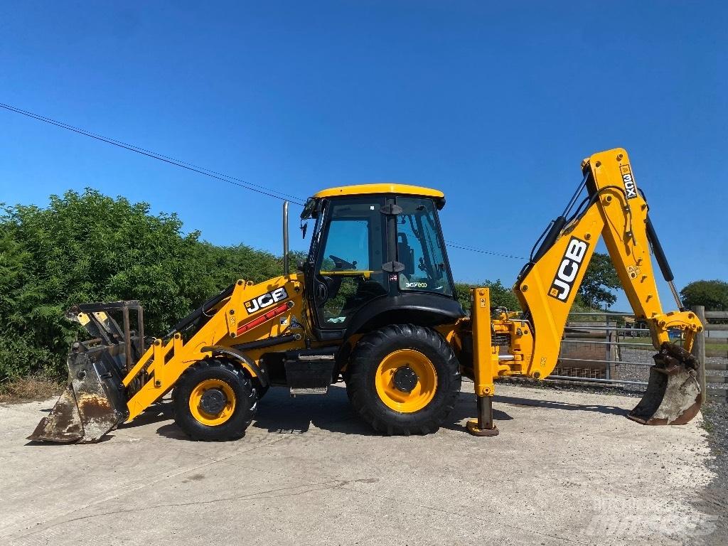 JCB 3 CX Backhoe loaders
