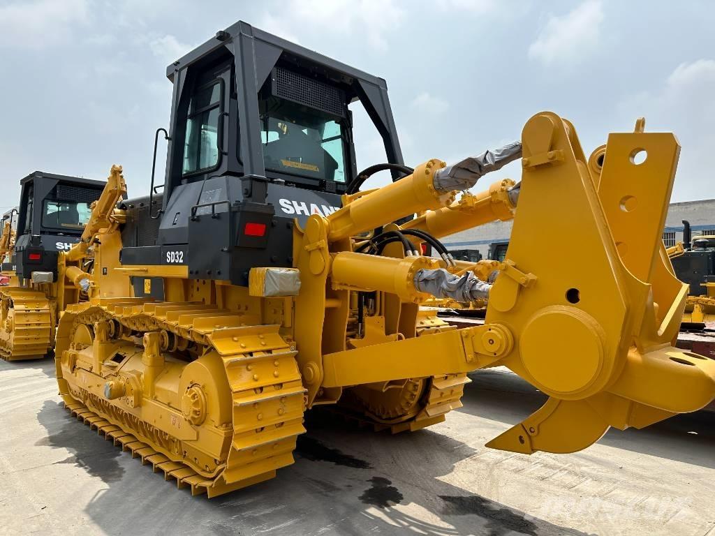 Shantui SD 32 W Crawler dozers