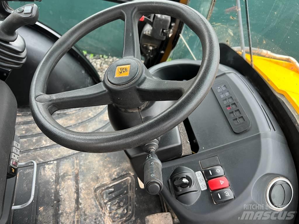 JCB 3 CX Backhoe loaders