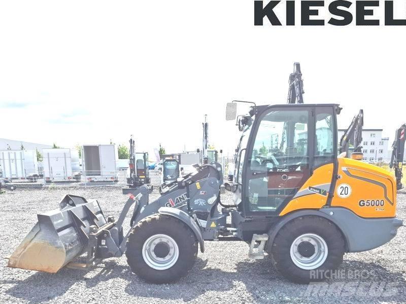 Giant G 5000 X-Tra Skid steer loaders