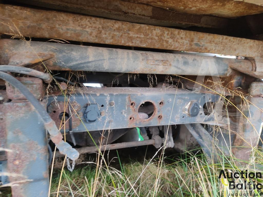 Mercedes-Benz 814 Tipper trucks