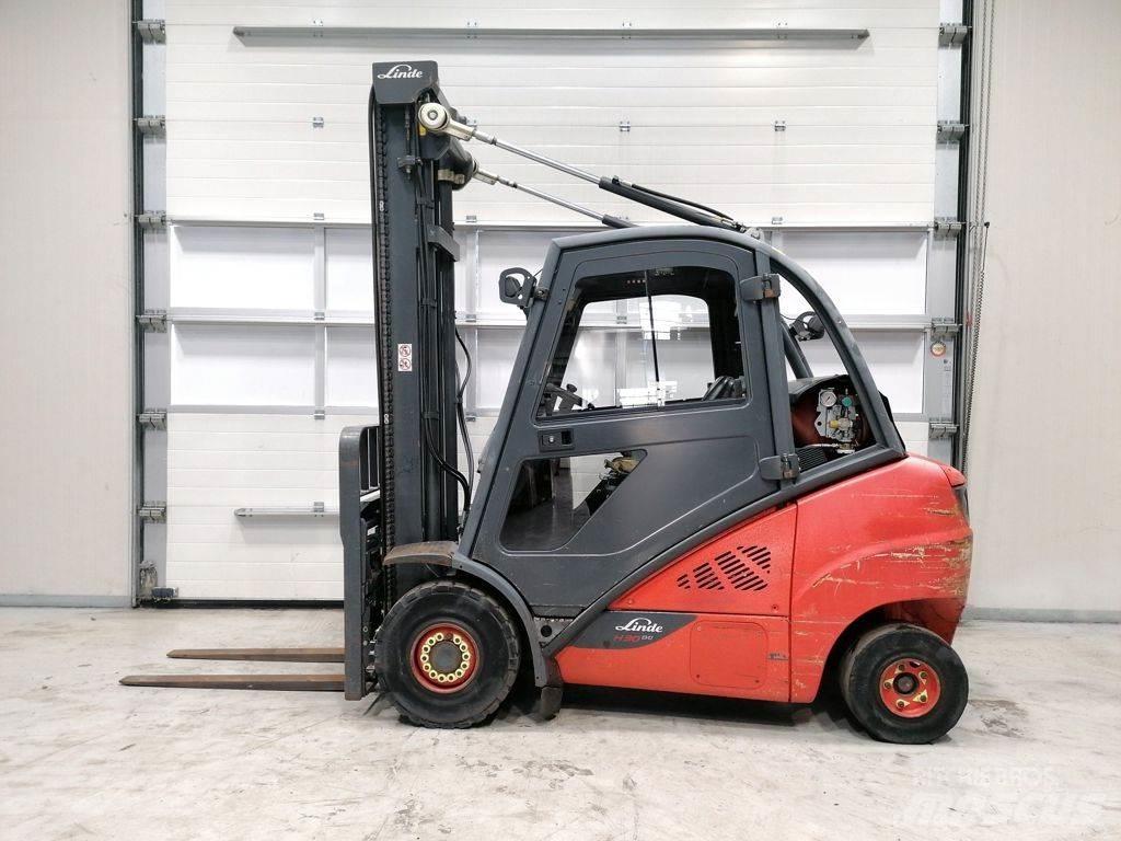 Linde H30T-02 LPG trucks