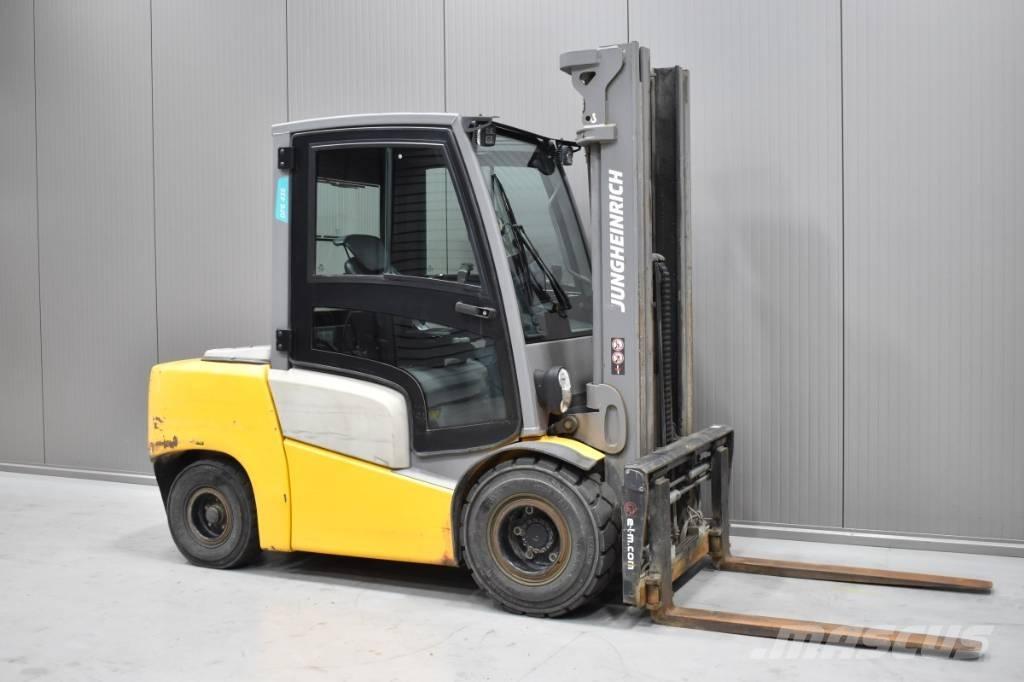 Jungheinrich DFG 435 Diesel trucks