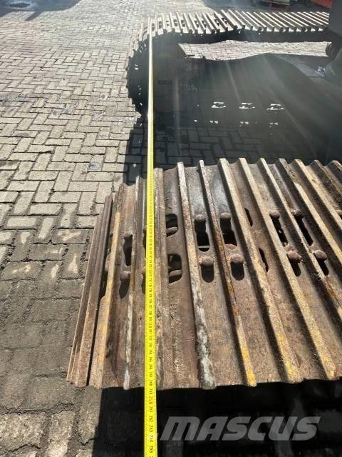 Hitachi ZX 130 Crawler excavators