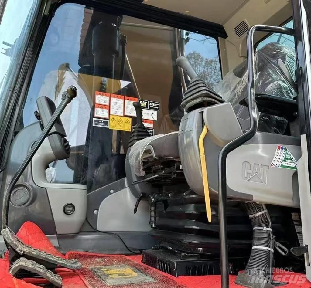 CAT 320 D Crawler excavators