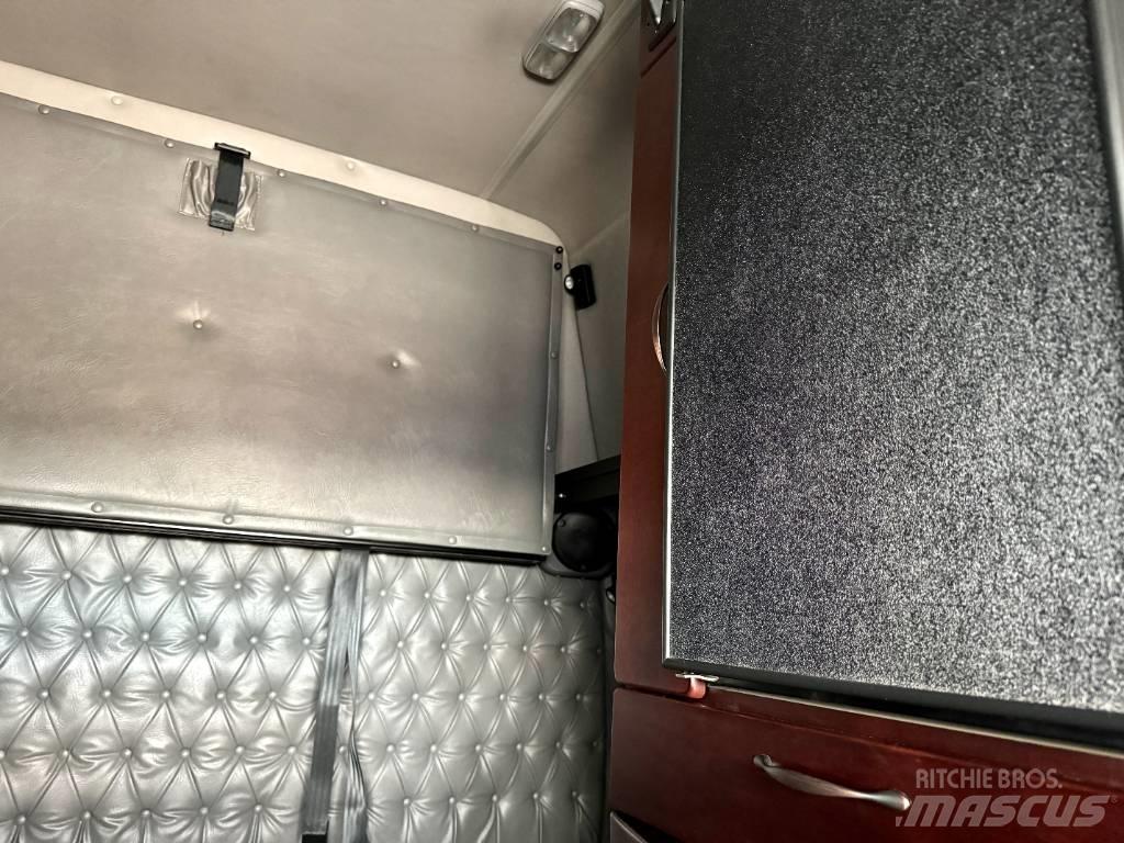 Western Star 4900 Tractor Units