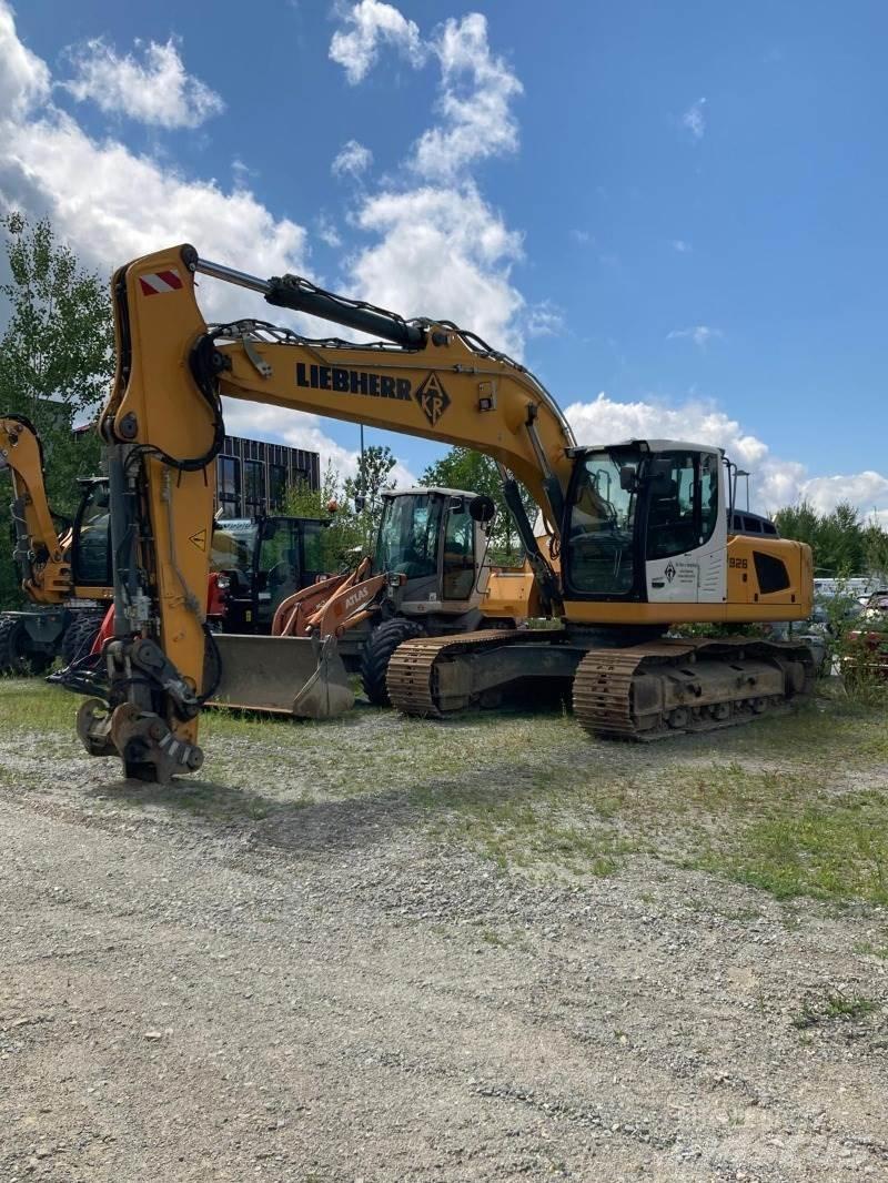 Liebherr R926 Crawler excavators
