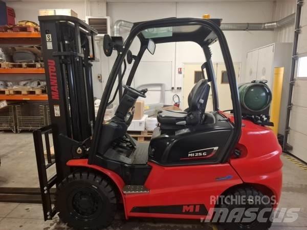 Manitou MI25G Rough terrain trucks