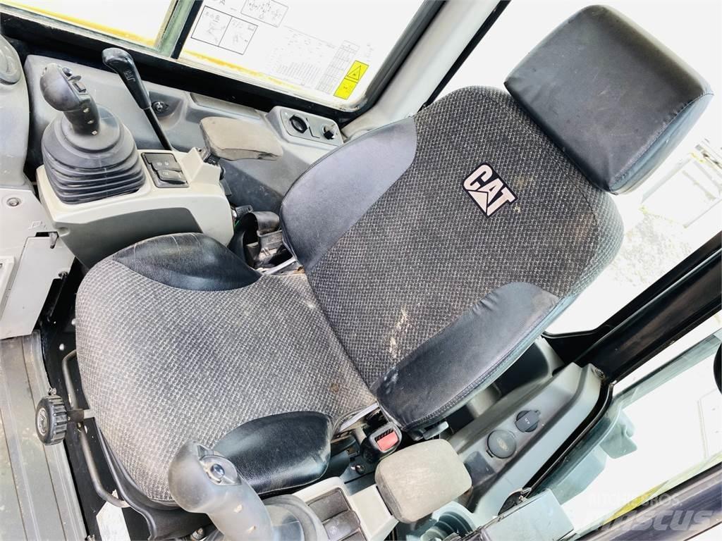 CAT 305E2 Midi excavators  7t - 12t