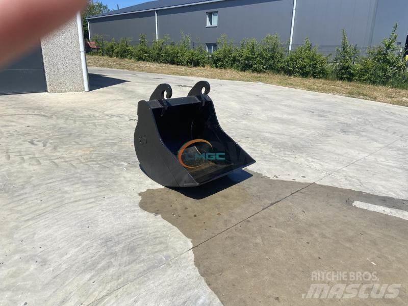  Delc CW30 Buckets