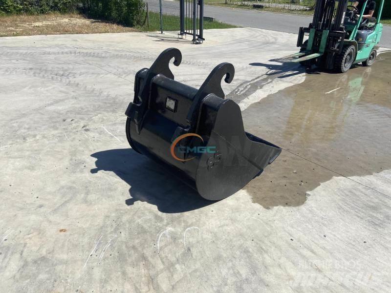  Delc CW30 Buckets