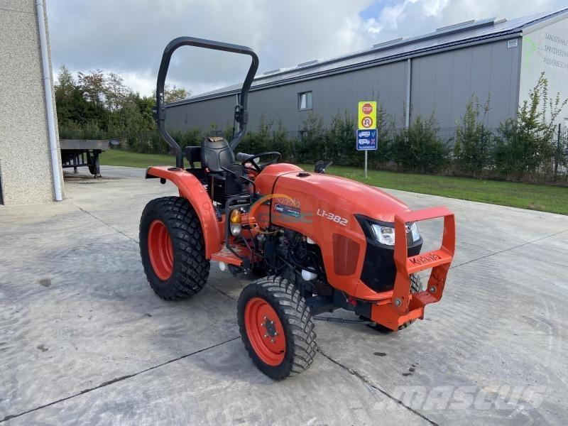Kubota L1-382 Tractors