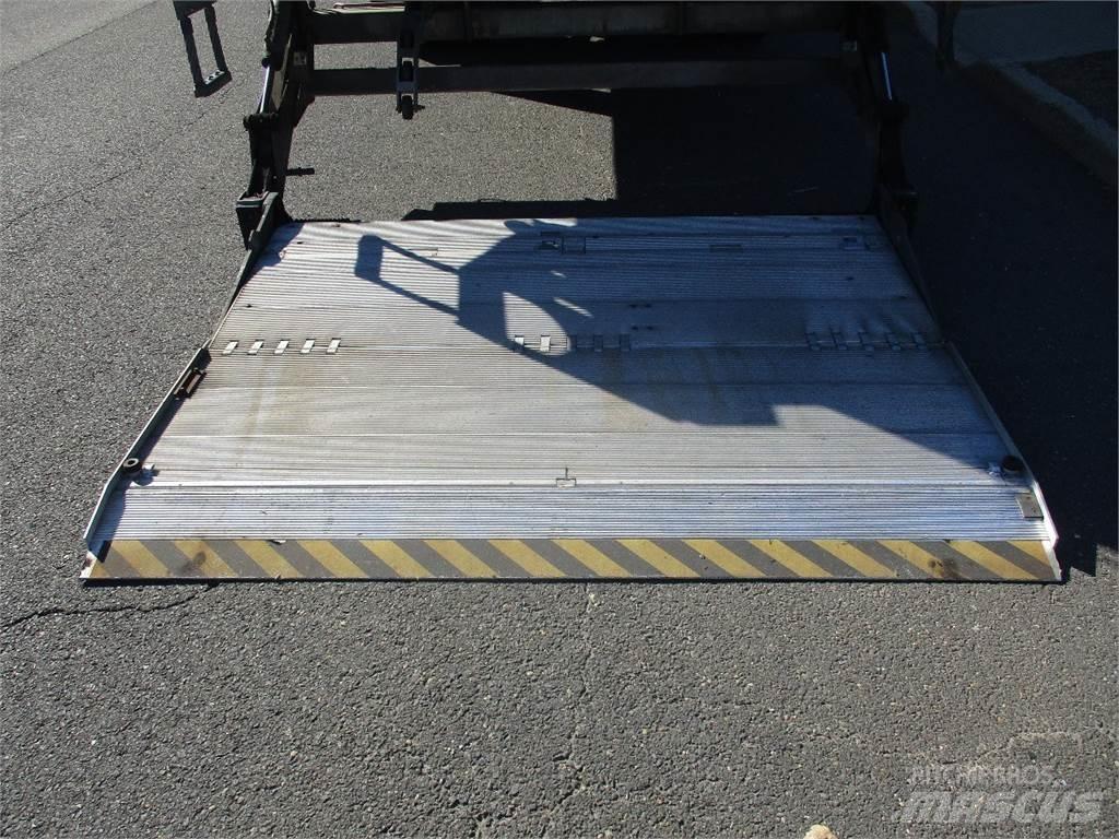 Isuzu NRR Box body trucks