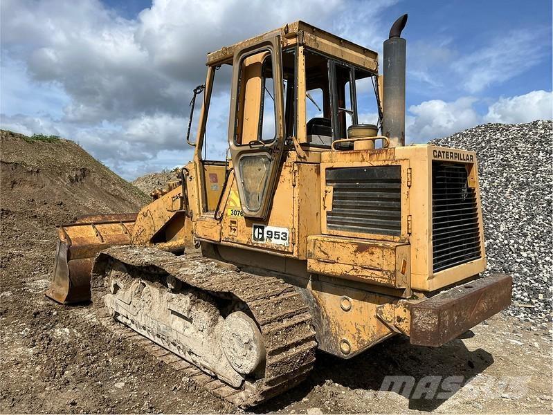 CAT 953 Crawler loaders