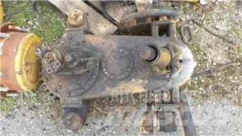 Bell B25C Transmission