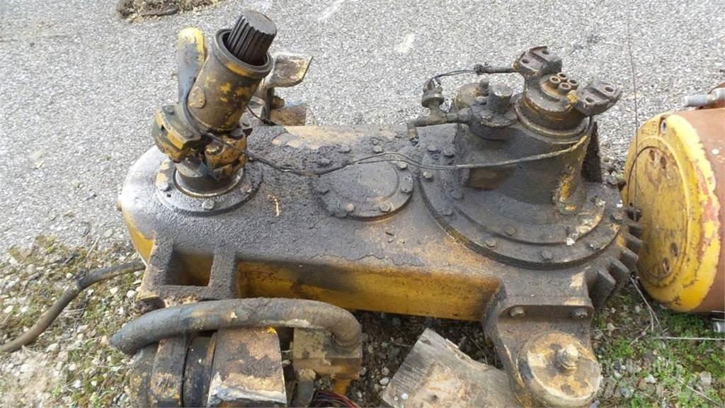 Bell B25C Transmission
