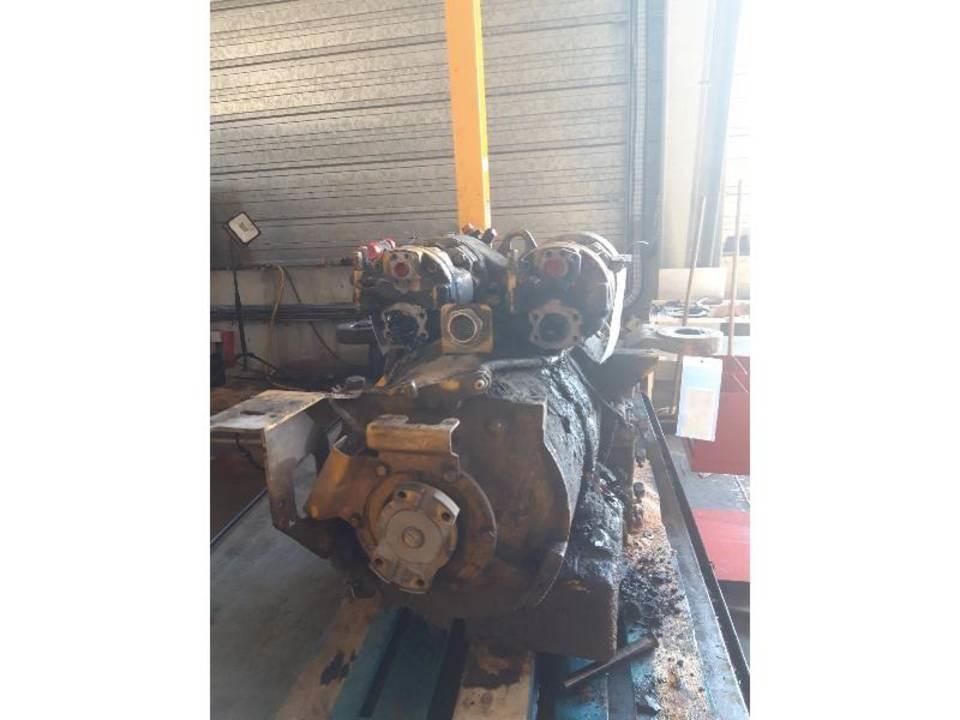 CAT 730 Transmission